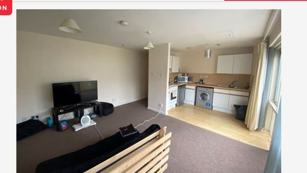 2 Bed Flat, Park Lane, CR0 - Photo 1