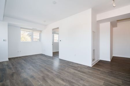 For Lease - 2301 Danforth Avenue Unit# 304, Toronto, Ontario - Photo 2