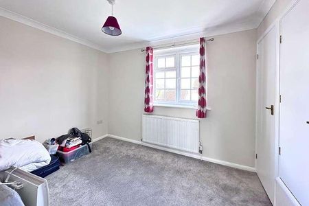 Ambassador Close, Mudeford, Dorset, BH23 - Photo 4