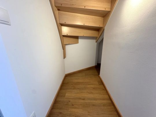 Dachgeschossausbau mit Terrasse & Klimaanlage - Erstbezug - UNBEFRISTETE Mietdauer - Foto 1