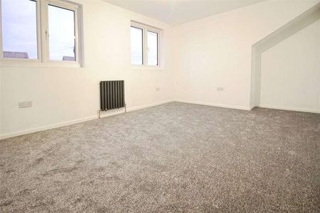 Parklands, Rochford, SS4 - Photo 3