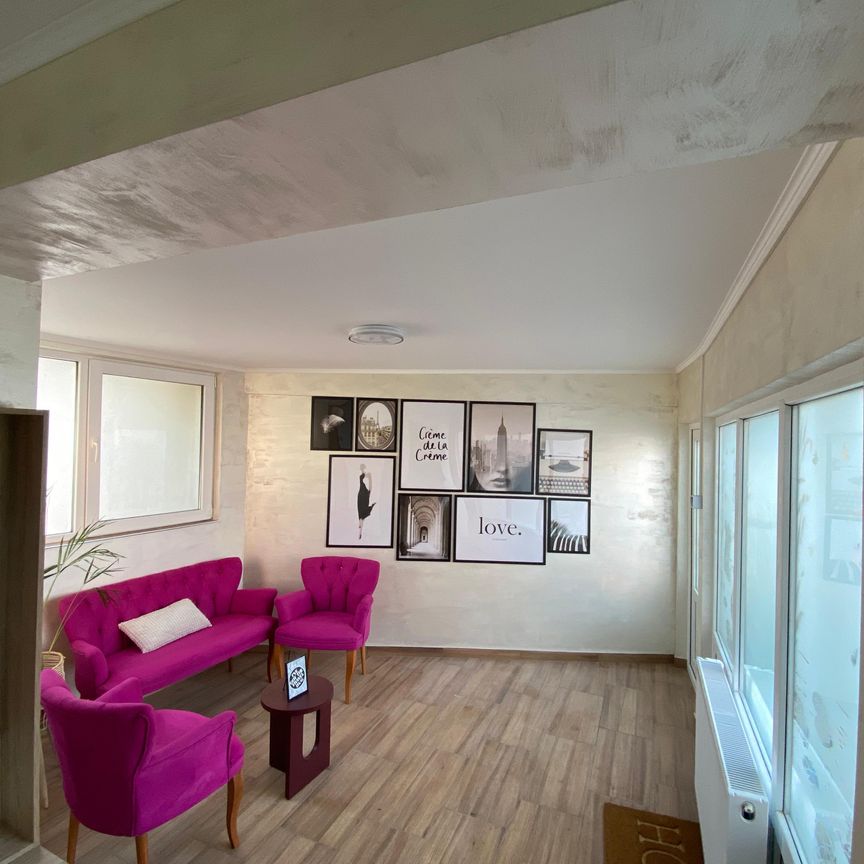 Apartament cu 3 camere, zona Bucium - Hanul "Trei Sarmale" - Fotografie 1