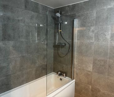 2 Bed Flat, Stoneyholme Avenue, M8 - Photo 4