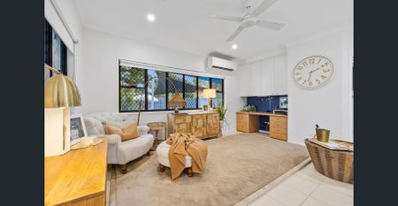 SAUNA OR SWIM! - Photo 2