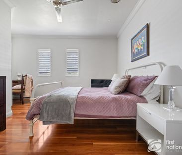 THREE BEDROOM HOME IN PREMIUM LOCATION - Photo 1