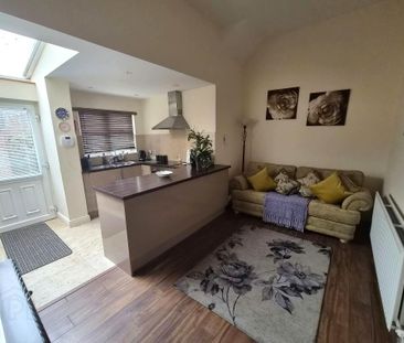 32A Salisbury Avenue, Antrim Road, Belfast, BT15 5DY - Photo 2