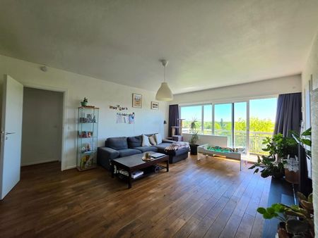 Appartement te huur - foto 2