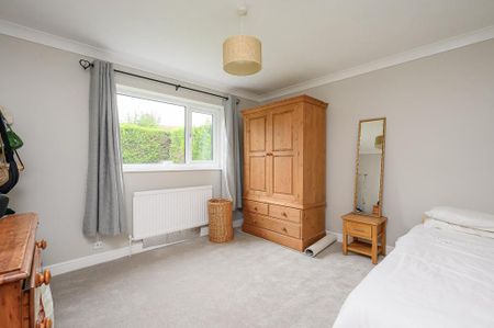 2 bedroom detached bungalow to rent - Photo 4