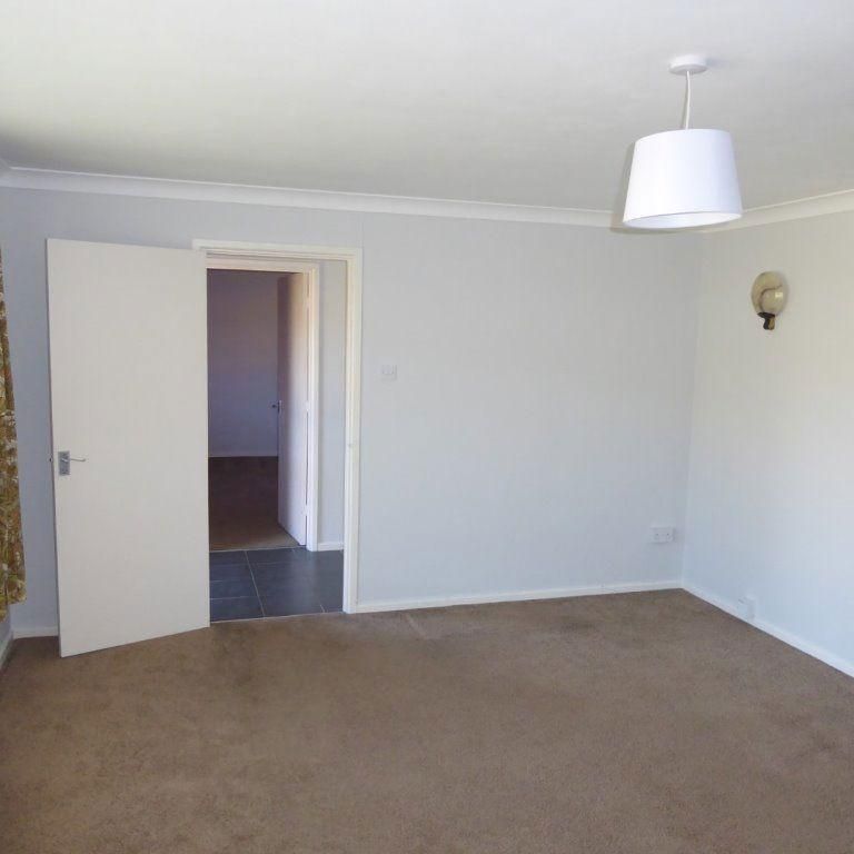 2 bedroom bungalow to rent - Photo 1