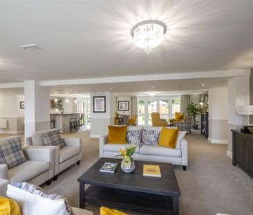 Manns Lodge, Cranleigh, Surrey - Photo 3