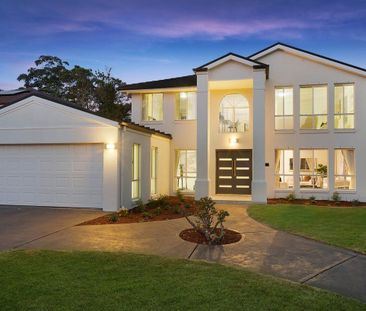 LIGHTFILLED FAMILY HOME - Photo 2