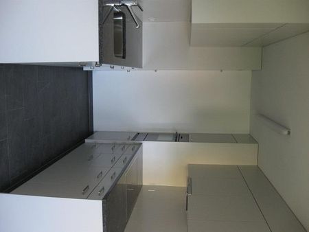 Balkon mit Abendsonne, moderne Küche offen zu Wohnzimmer - Foto 3