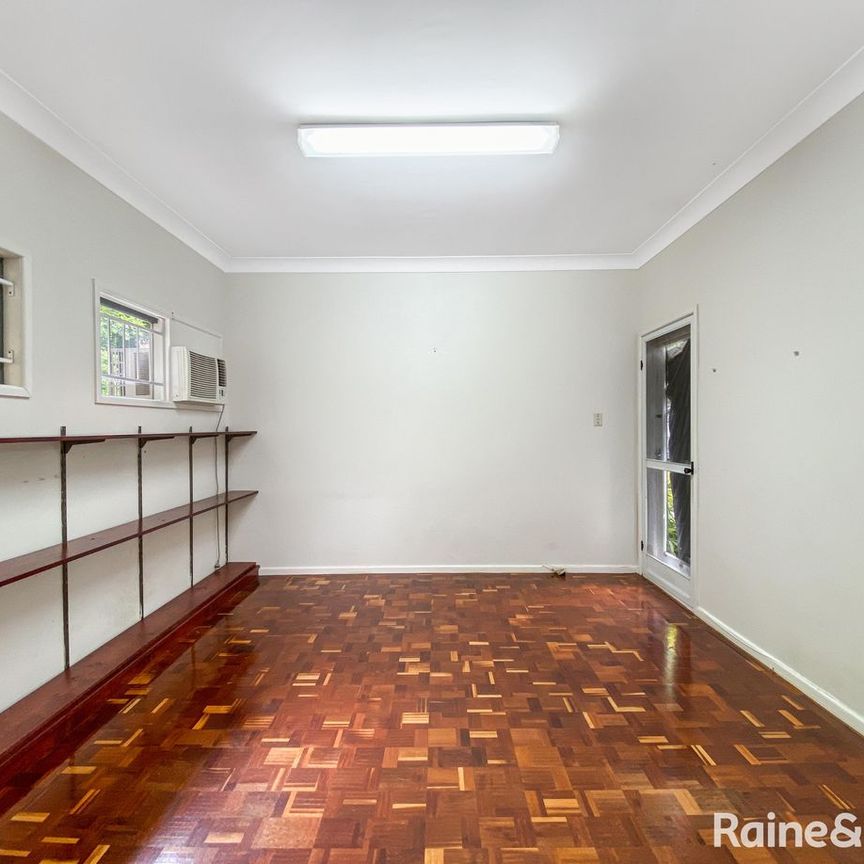 Spacious 5-Bedroom Residence in Prime St Lucia Location - Photo 1