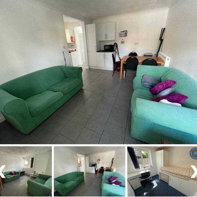 1 bedroom in a house share to rent - Photo 1