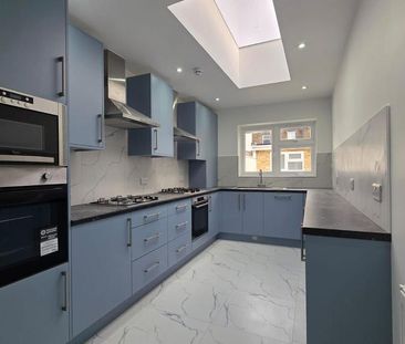 5 bedroom terraced house to rent - Photo 5