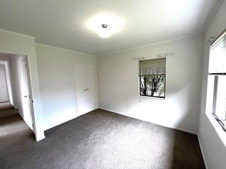 Mcleans Zone - Sea View Vistas Await! - Photo 2