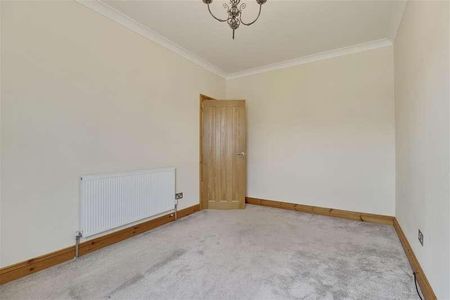 Dover Road, Portsmouth, PO3 - Photo 2