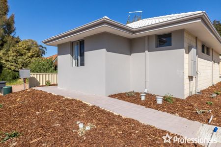 1/43 A Lord Street, Eden Hill WA 6054 - Photo 2