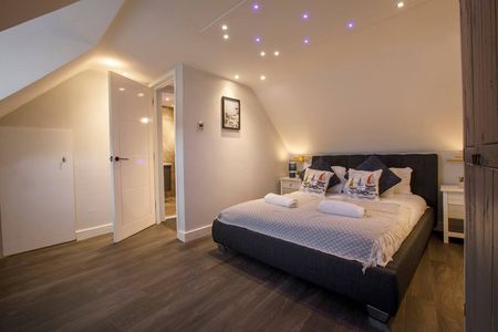 Saint Thomas Street - Photo 3