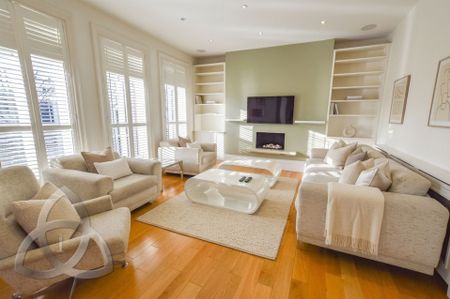 Flat 25, Neville Court Abbey Road, London, NW8 9DD - Photo 2