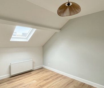 Woning te huur in Etterbeek voor € 2.500 met 4 slaapkamers - Photo 1