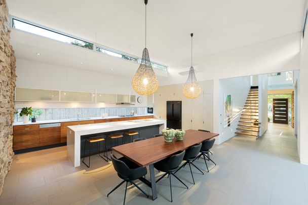 2 Oconnor Street, Black Rock VIC 3193 - House For Rent | Domain - Photo 1