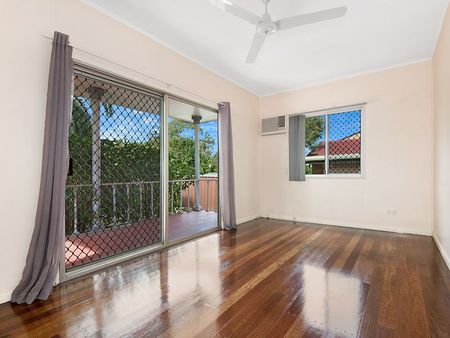 19 Catalina Street, Loganlea QLD 4131 - House For Rent | Domain - Photo 5