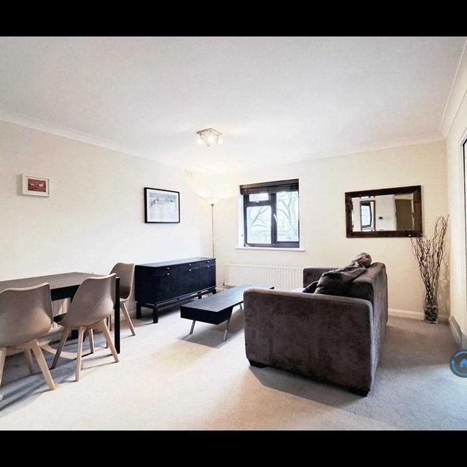 3 bedroom flat to rent - Photo 1