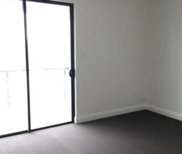 STUNNING DWELLING OFFERING THAT "CAFE LIFESTYLE"...... A MUST VIEW - Photo 6