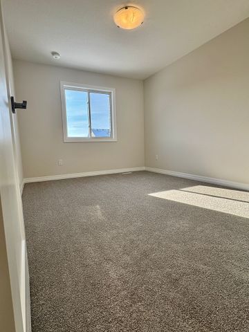 For Lease - 35 Canary Street, Tillsonburg, Ontario - Photo 2