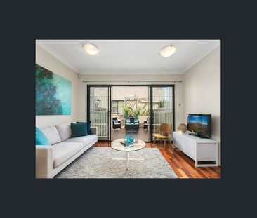 Modern 2 level townhouse close to everything!! - Photo 1