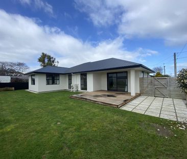 Modern Family Home Available - Photo 1