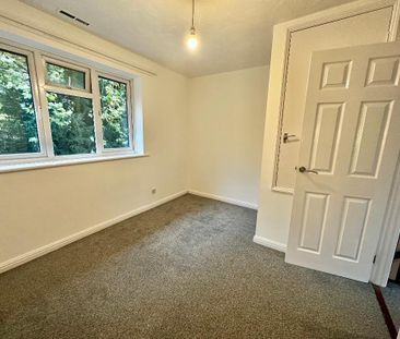 2 bedroom end of terrace house to rent - Photo 6