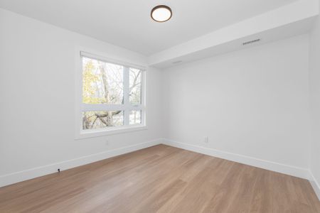 For Lease - 1975 Banff Avenue Unit# C, Hunt Club - South Keys and Area, Ontario - Photo 4