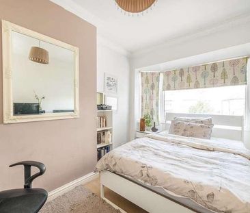 Hall Road, Isleworth, TW7 - Photo 5