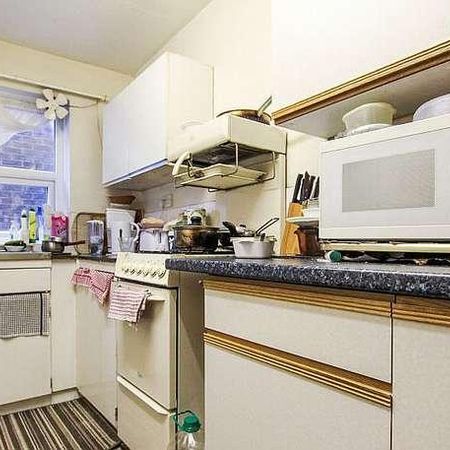 Damsonwood Road Southall, UB2 - Photo 3