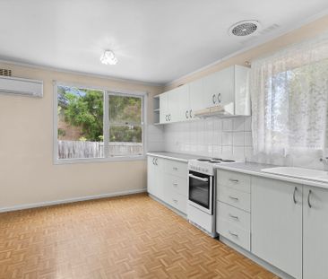 5 Allwood Street, Chifley ACT 2606 - House For Rent | Domain - Photo 5