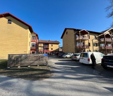 Badhusgatan, Vara - Photo 1