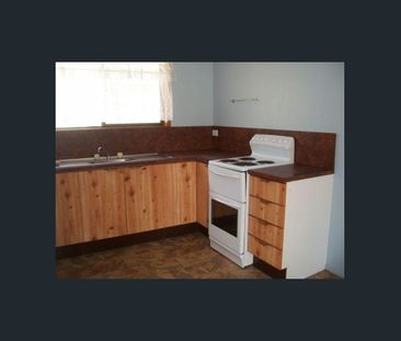 2/40 Ruthven Street, North Toowoomba, Qld 4350 - Photo 6