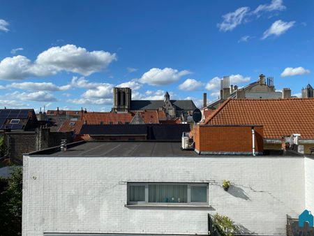 Gemeubeld dakappartement – toplocatie! - Photo 2