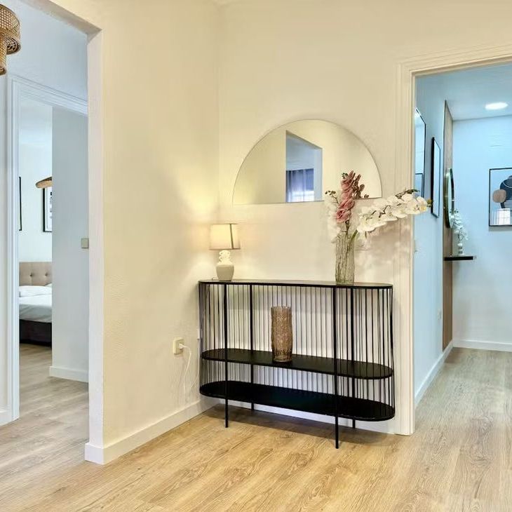 Plaza de Doña Trinidad, Málaga, Andalusia 29007 - Photo 1