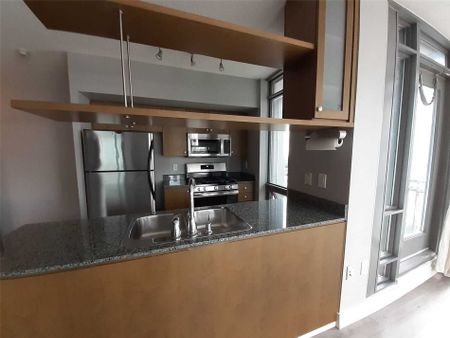 For Lease - 3 Navy Wharf Crt Court Unit# 1203, Toronto, Ontario - Photo 2