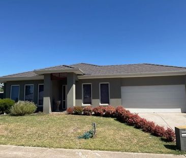 10 Rebecca Way, Gisborne - Photo 1