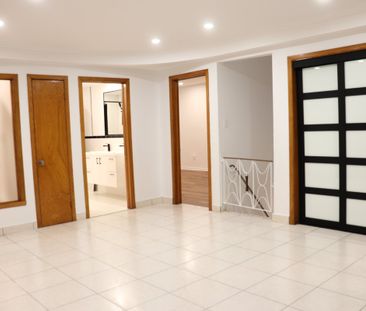 À louer / Maison à étages - Photo 1