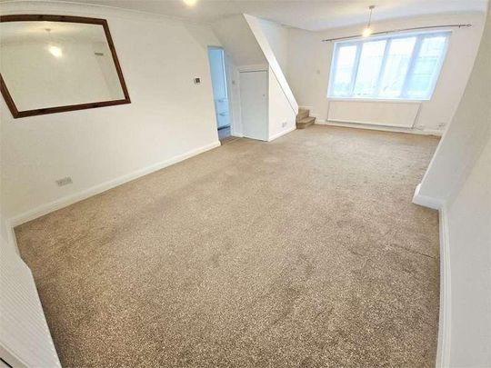 Gordon Road, Southend On Sea, Southend On Sea, SS1 - Photo 1