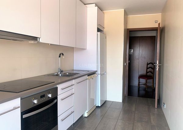 Apartamento T1 c/aparcamento privado, mobilado e equipado - Quinta Santa Teresa, Coimbra