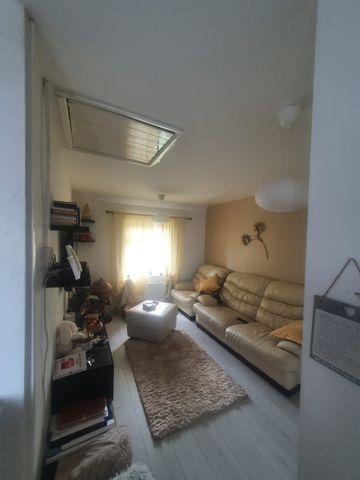 2 bed maisonette to rent in Shannon Close, Southall, UB2 - Photo 3