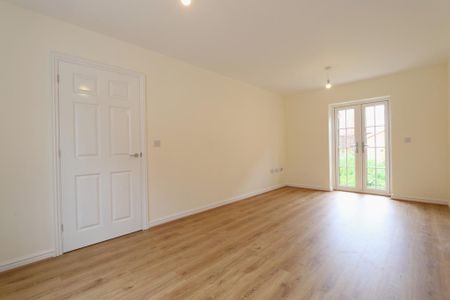 3 bedroom detached house to rent - Photo 2