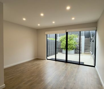 109 Buchanan Drive, Woodforde SA, Belconnen - Photo 6