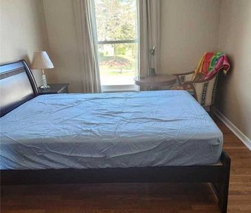 For Lease - 2574 Oak Row Crescent, Mississauga, Ontario - Photo 3